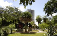 hoteis-em-corumba-ms-praca-independencia