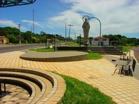 hoteis-em-floriano-pi-monumento-sao-pedro