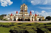hoteis-em-penha-sc-beto-carrero-world
