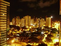 hoteis-em-petropolis-rn-visao-aerea-noturna