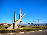 hoteis-em-tres-pontas-mg-escultura-trevo